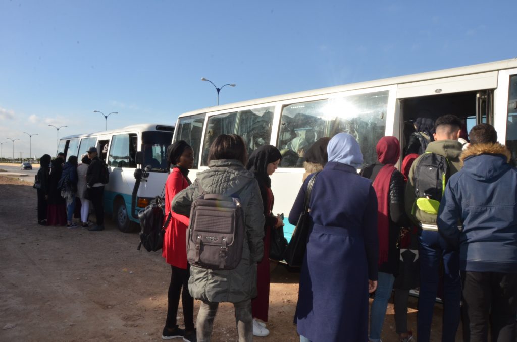 Visite de l'exploitation de Hassi Maméche et du site de vente de